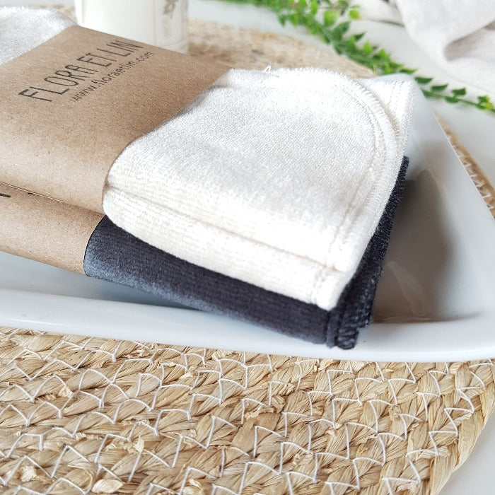 Luxury washcloths made from bamboo and organic cotton velvet - Set of 2