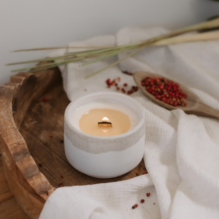 Refillable candle in concrete container - Pink berry & vetivier