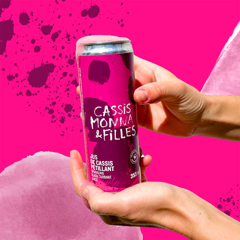 Sparkling blackcurrant juice