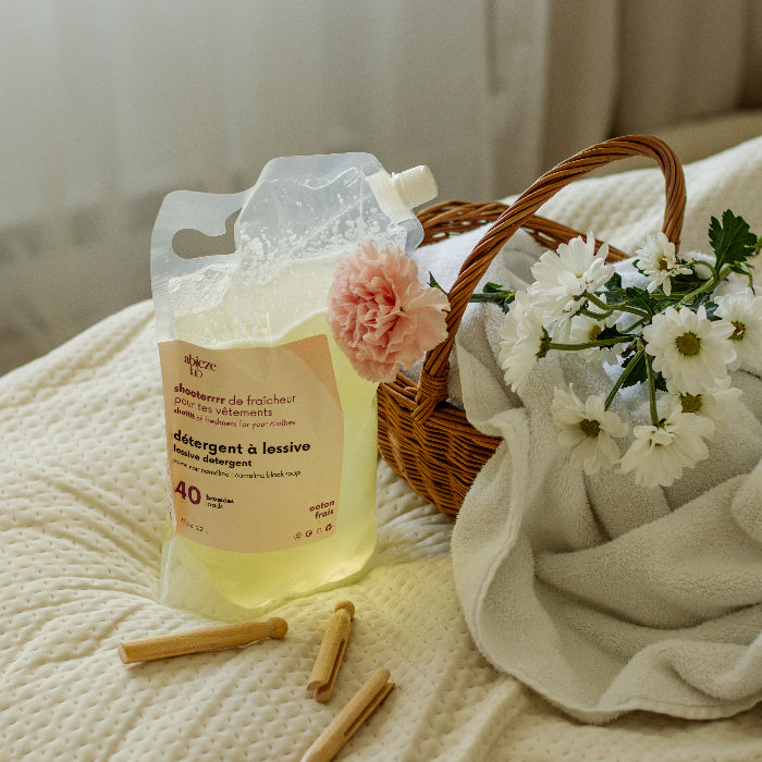 Détergent à lessive à base de savon noir caméline coton frais