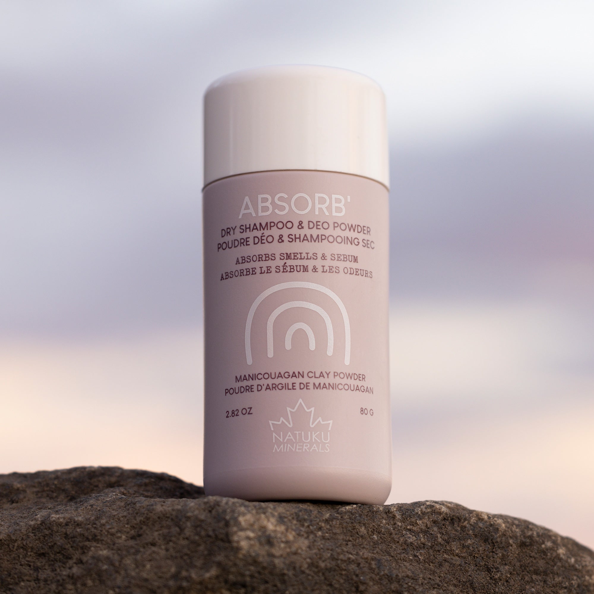 Absorb deodorant and dry shampoo with Manicouagan clay powder