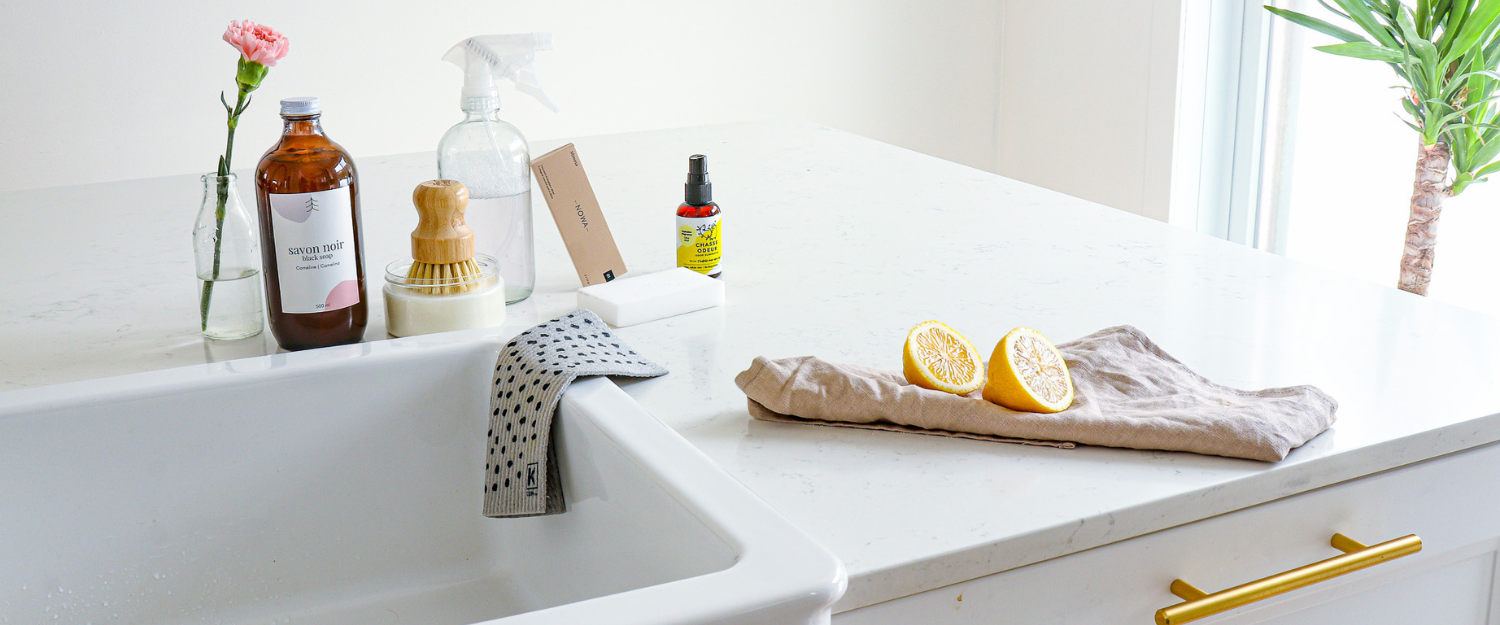 Révélez la brillance de votre cuisine : Guide complet pour un nettoyage efficace et écologique