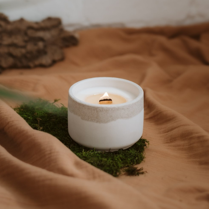 Bougie rechargeable avec pot en béton Rio - Bois de Teck & Acajou — Marché  Simplitude Inc.