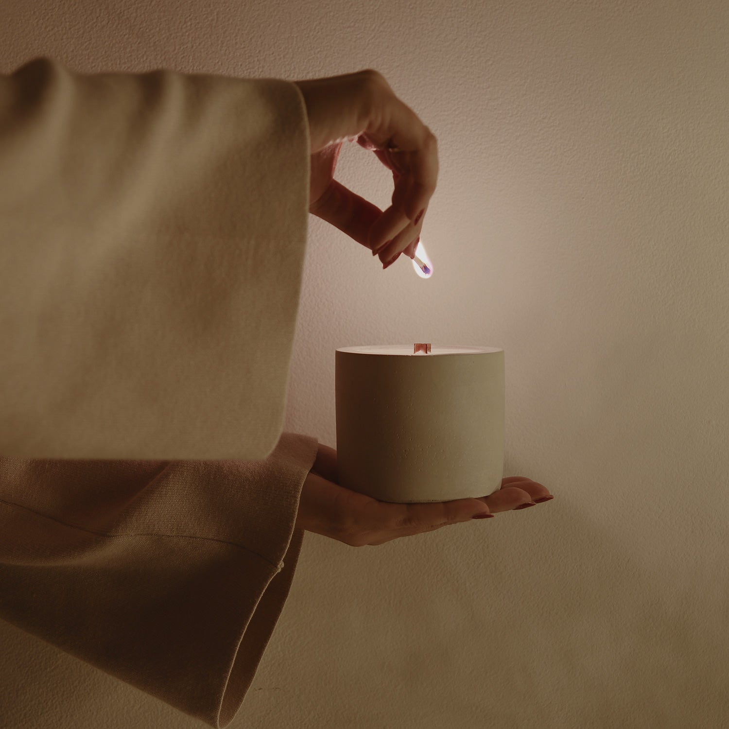 Bougie minimaliste en béton