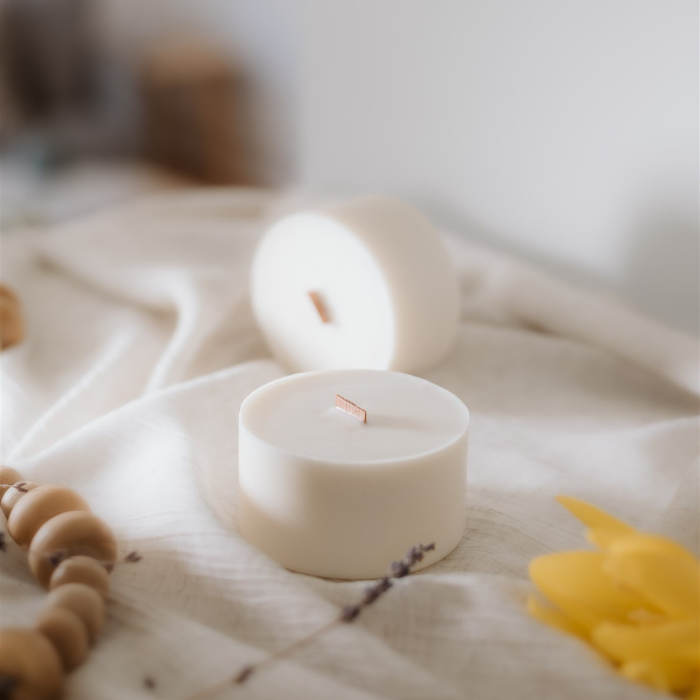 Refillable candle in concrete container - Lavender & Ylang Ylang