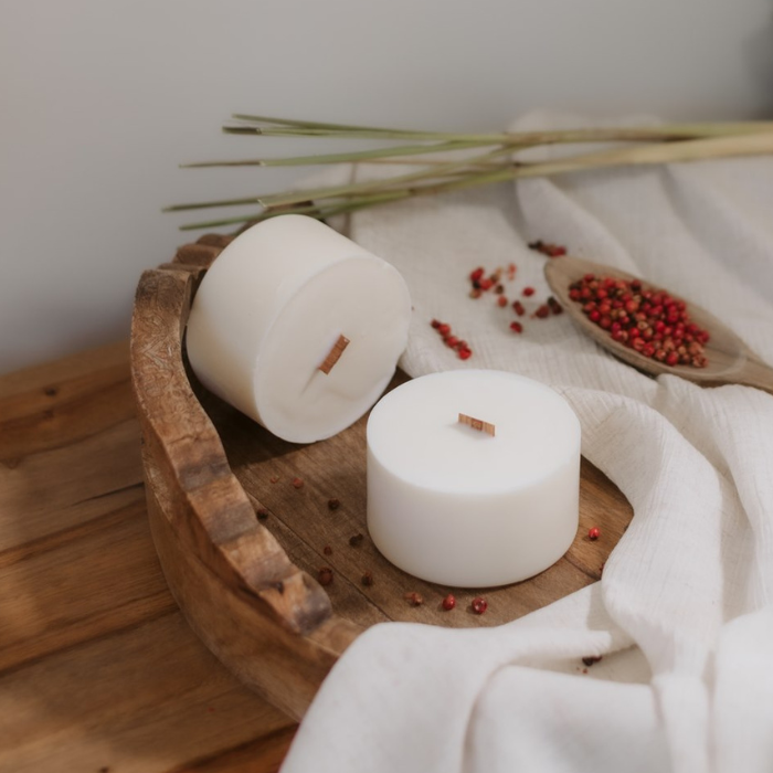 Refillable candle in concrete container - Pink berry & vetivier