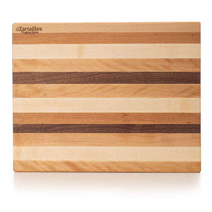 Cutting board made from Quebec wood scraps