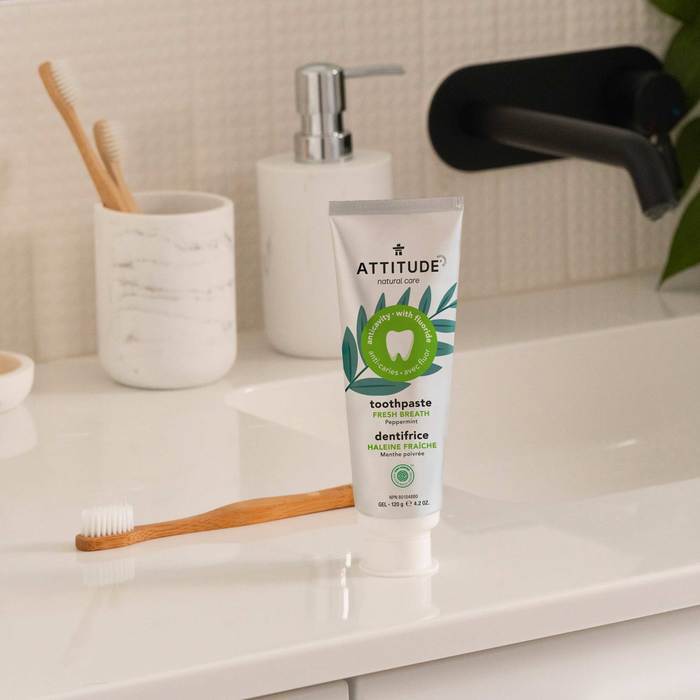 Natural toothpaste with Fluoride