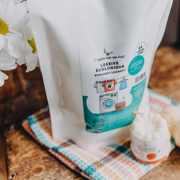 Lessive écologique avec enzymes et molécule chasse odeur